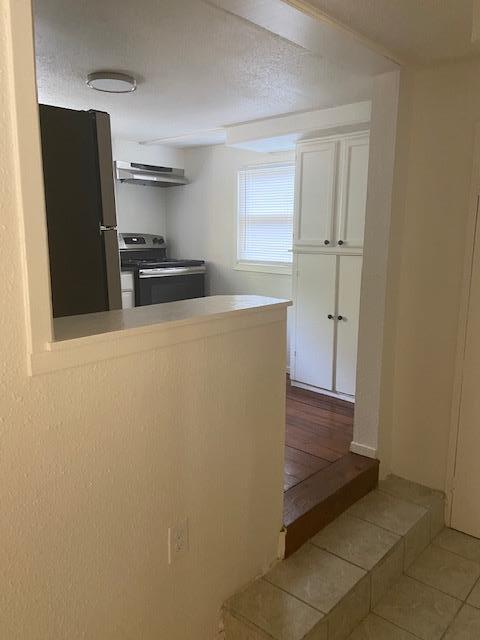 Building Photo - 417 S Commerce St