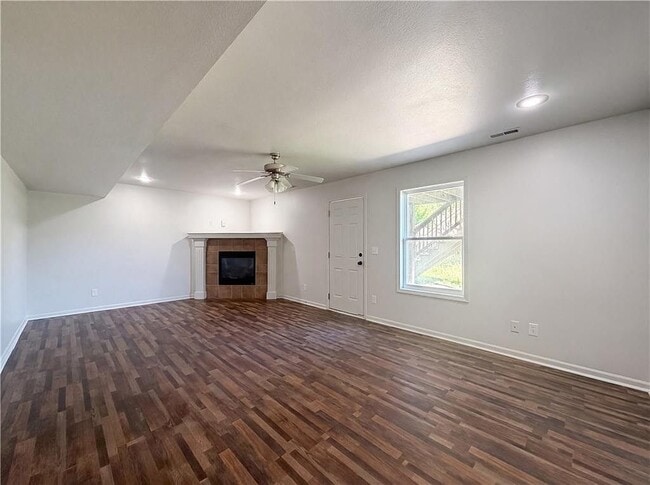 Building Photo - 1105 Fox Run Trail