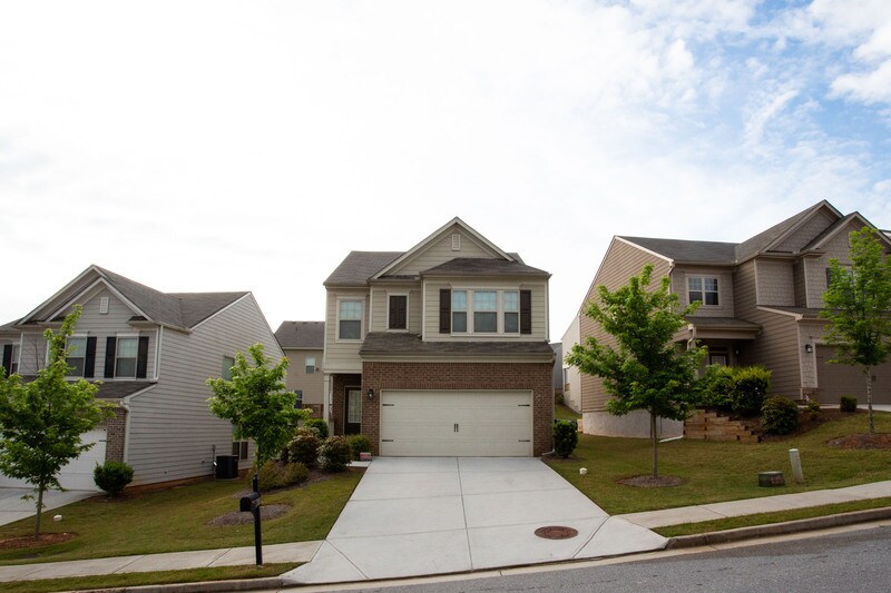 Primary Photo - 1365 Aster Ives Dr