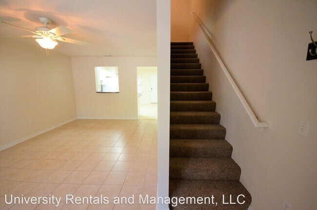 Foto del edificio - 2 br, 2.5 bath House - 4215 SW 22nd Lane #130