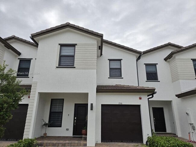 Building Photo - 256 SW 159th Terrace