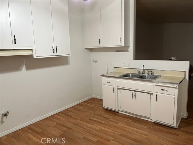 Building Photo - 6556 Chalet Dr