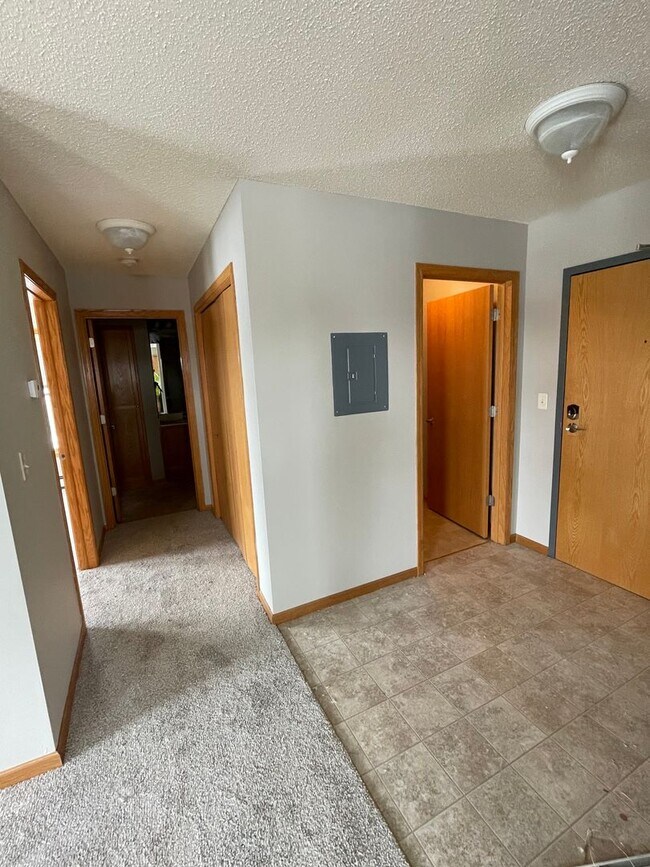 Building Photo - CASA 1909