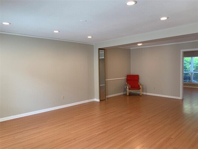 Building Photo - 1699 W Sam Houston Pkwy S