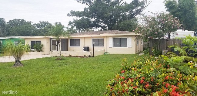 Building Photo - 5 br, 2 bath House - 5030 46th St N
