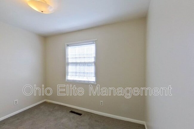 Foto del edificio - 1310 Woodnell Ave