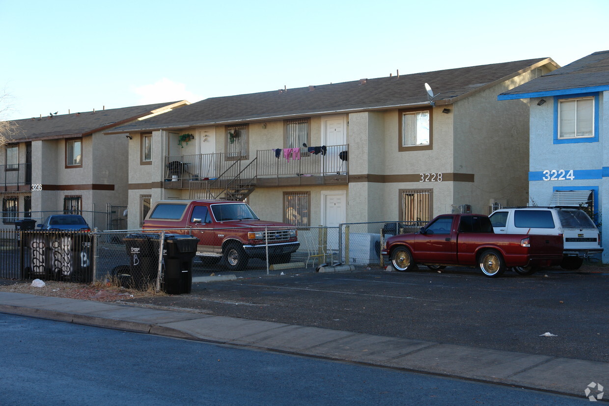 Primary Photo - Arroyo Apartments