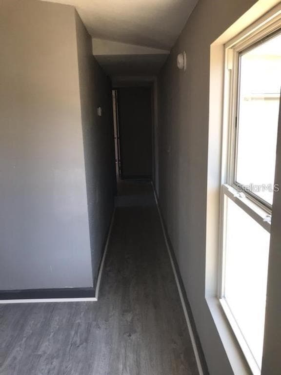 Foto del edificio - 5817 Sussex Dr