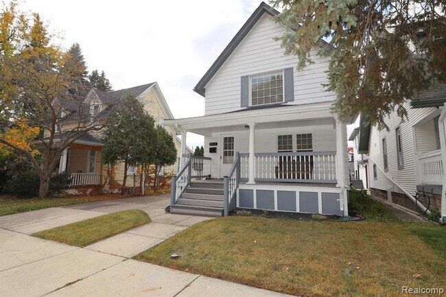 Building Photo - 812 Mason St