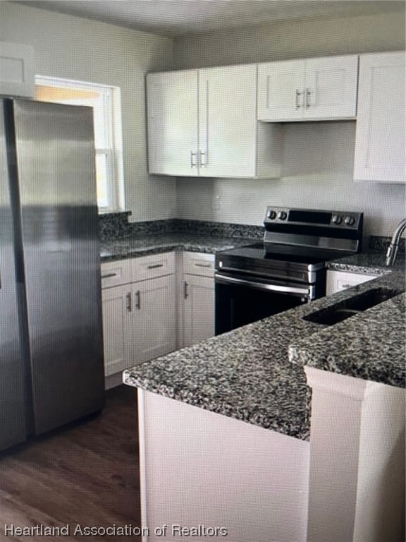 Building Photo - 5511 Castania Dr