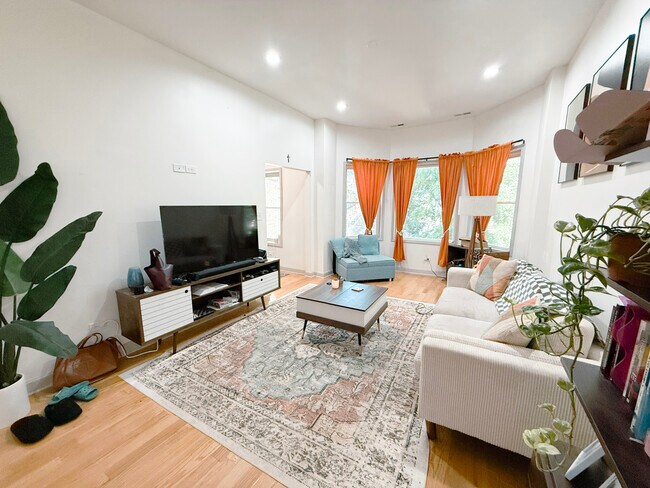 Bay Windows overlooking Tree Lined Street - 1508 N Artesian Ave