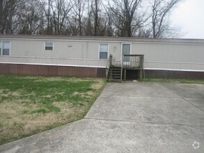 Building Photo - 508 Kayla St