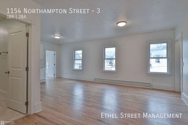 Foto del edificio - 1154 Northampton St