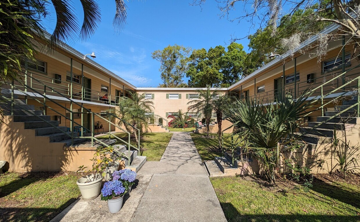 Foto principal - Herschel Street Apartments