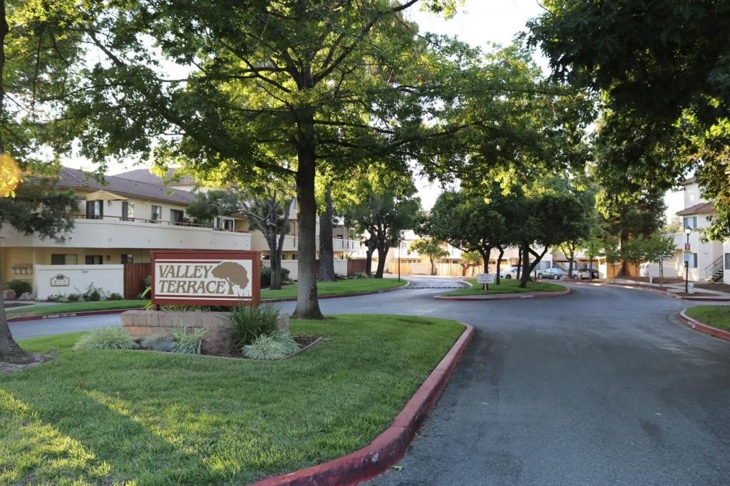 Primary Photo - 5015 Valley Crest #127