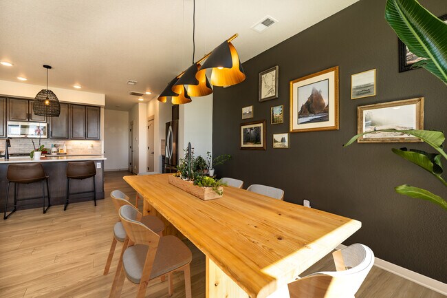 Foto del edificio - 4456 Barrow Ln