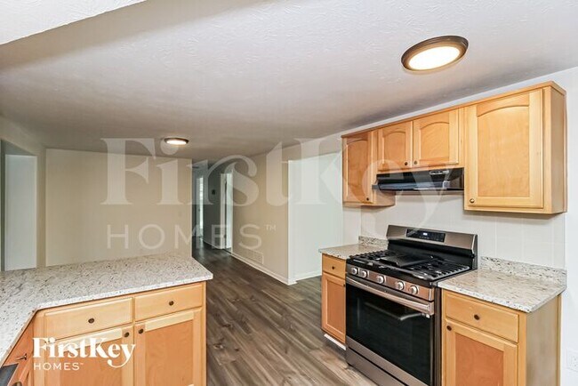 Foto del edificio - 6356 Pine Frost Drive