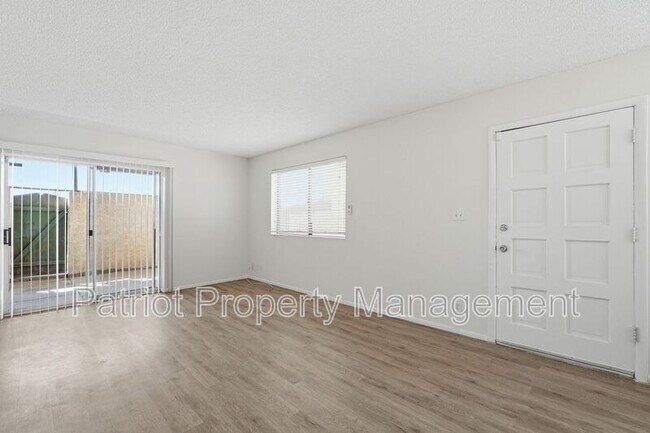 Foto del edificio - 1500 W Rio Salado Pkwy