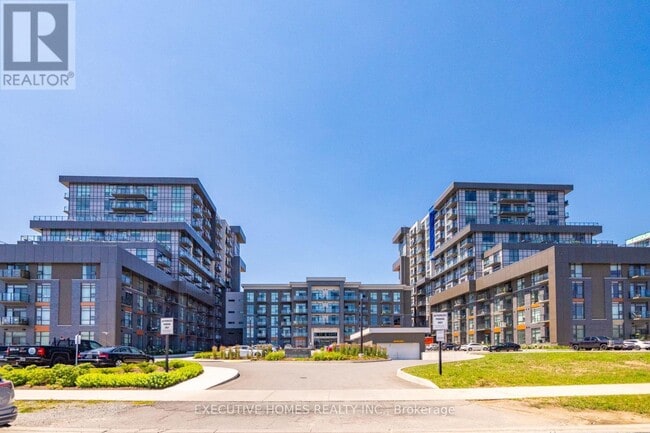 Photo du bâtiment - 450-450 Dundas St E