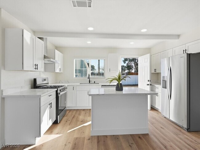 Foto del edificio - 604 Stanford St