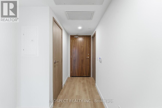 Photo du bâtiment - 1 Concord Cityplace Wy