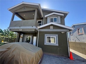 Building Photo - 3533 W 109th St