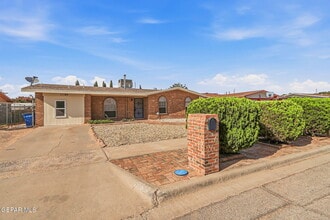 Building Photo - 11189 Ebb Tide Dr