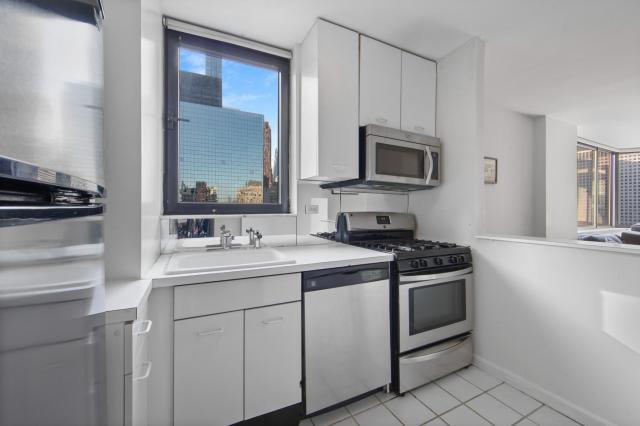 Building Photo - 0 bedroom in New York NY 10017
