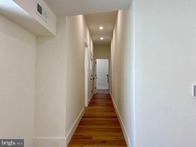 Foto del edificio - 3948 Lancaster Ave