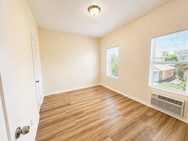 Foto del edificio - 1409-1415 Warren Ave