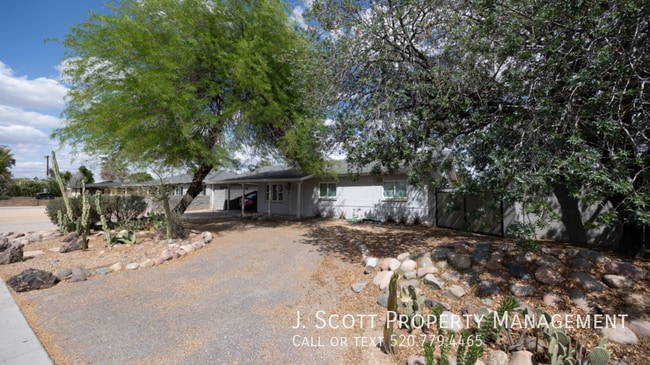 Building Photo - 2901 N Miller Rd