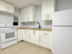 Building Photo - 349 Campbell Ave