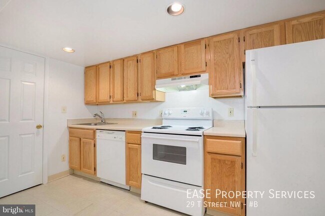 Foto del edificio - 29 T St NW