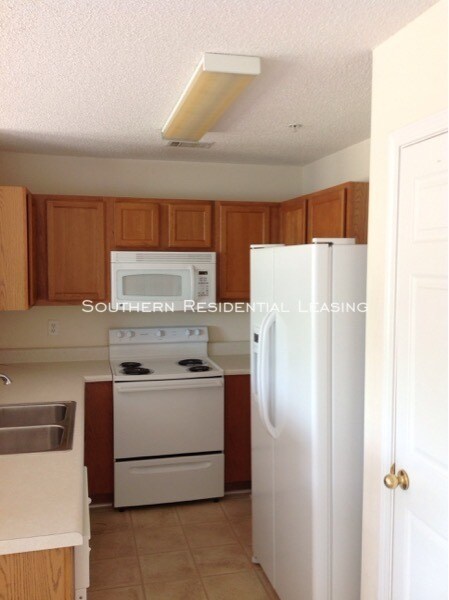 Foto del edificio - 266 Swaying Pine Ct