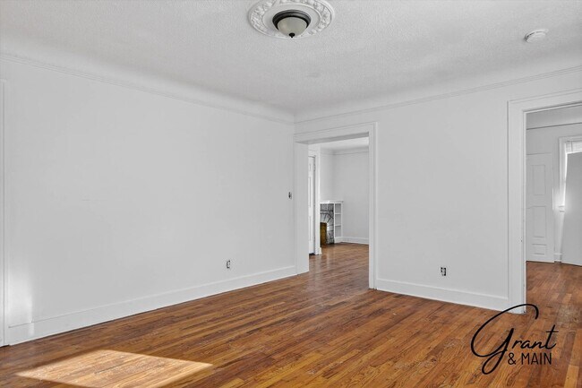 Building Photo - 18475 Wexford St