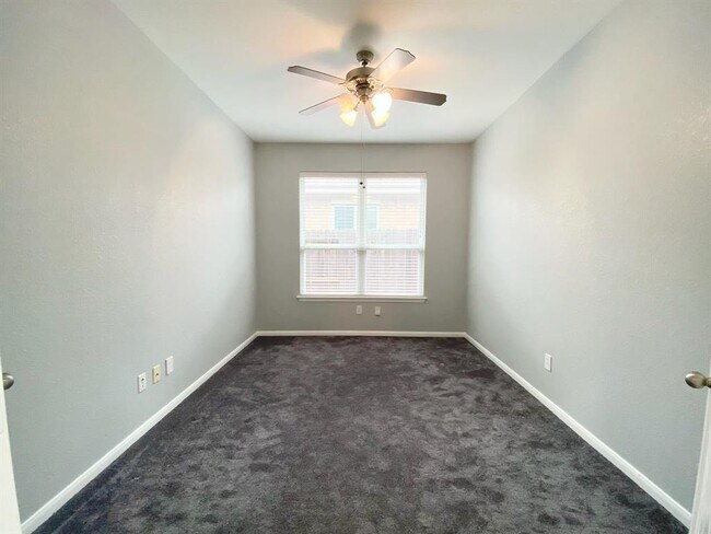 Building Photo - 9607 Brackenton Crest Dr
