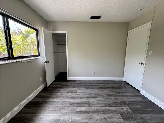 Foto del edificio - 1041 SW 15th Ave