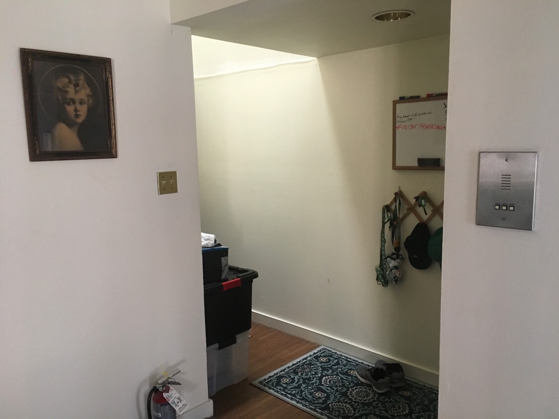 Primary Photo - 20 Donaldson St