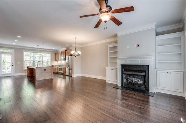 Building Photo - 1265 Linden Ct