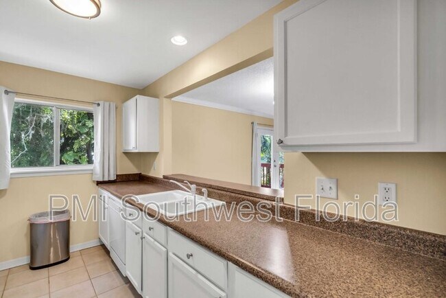 Building Photo - 1721 Parakeet Way