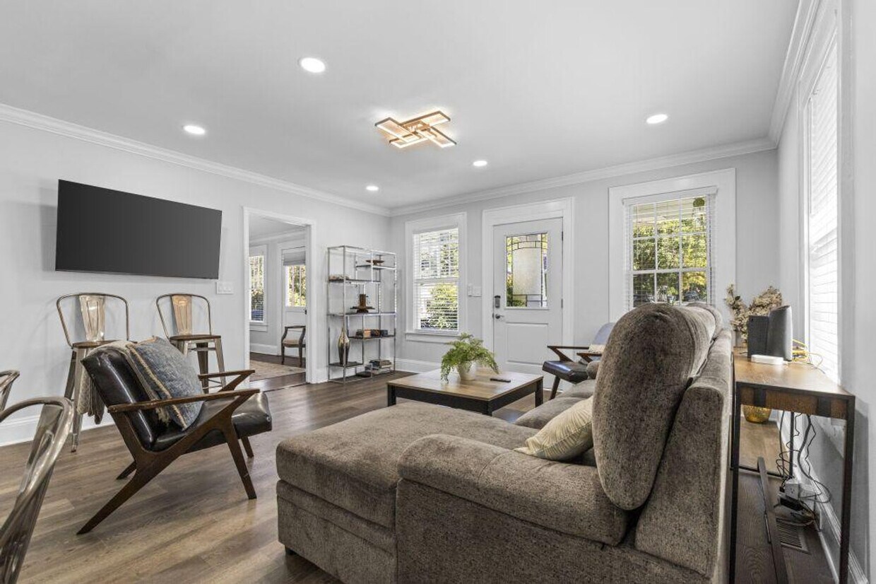 Foto principal - 822 Parkwood Ave