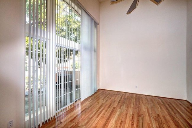 Foto del edificio - Gorgeous 4 Bedroom 3 Bath Home -Available Now
