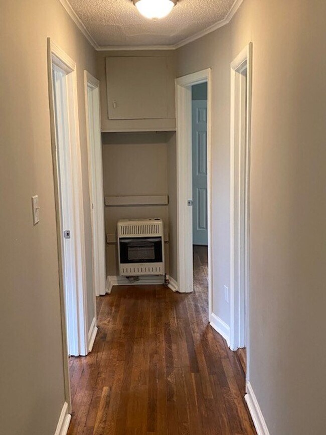 Foto del edificio - Renovated 2 Bedroom 1 Bath Home for Rent!