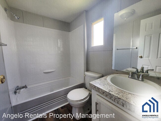 Building Photo - 3 br, 2 bath House - 3300 Voight Blvd Lot #81