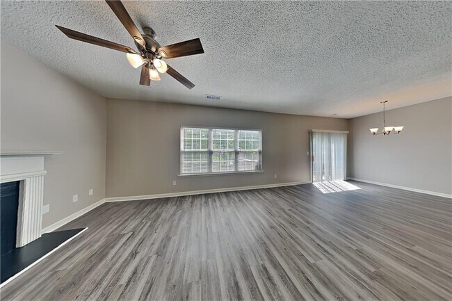 Foto del edificio - 2150 Beckenham Pl