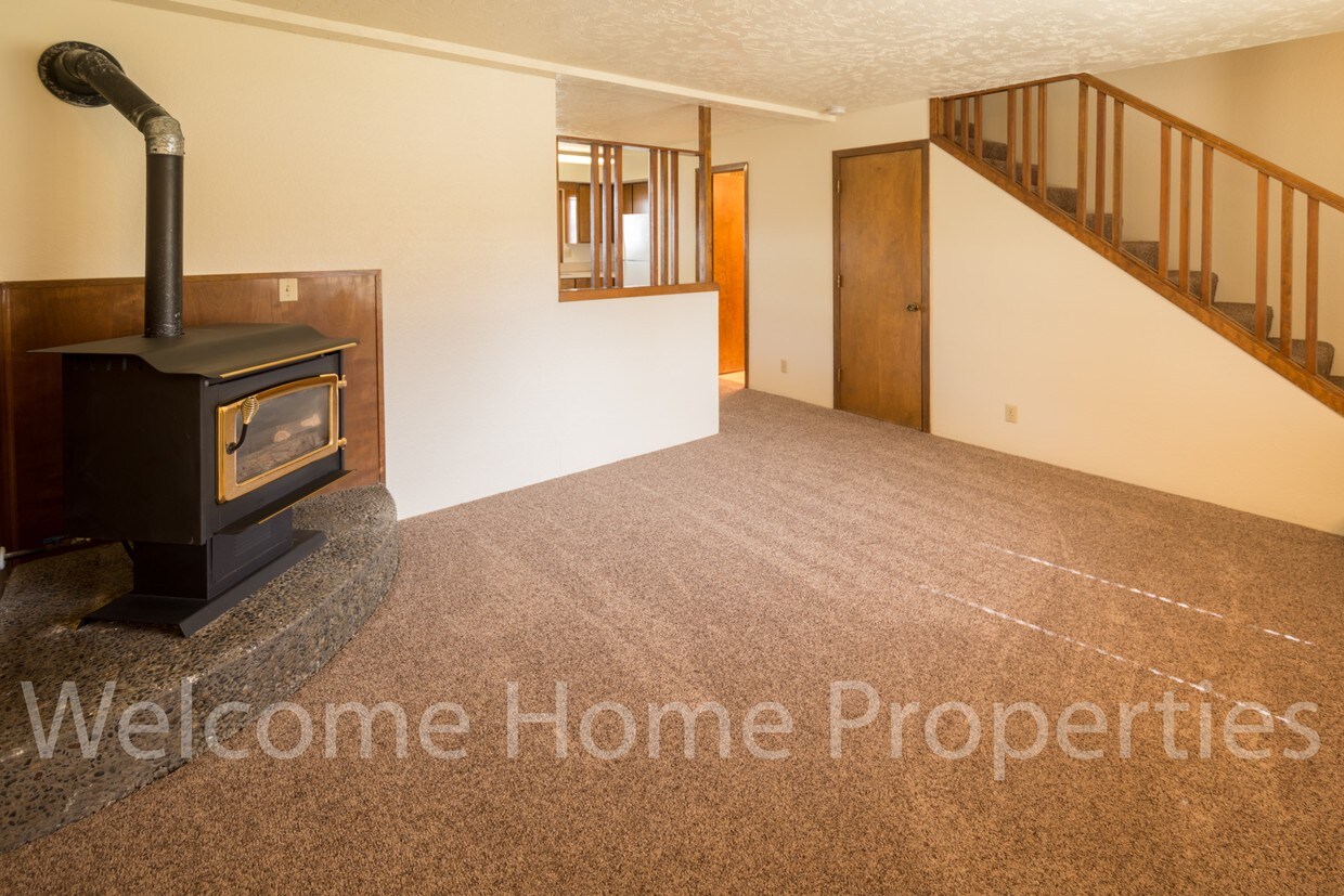 Foto principal - 418 SW 4th St