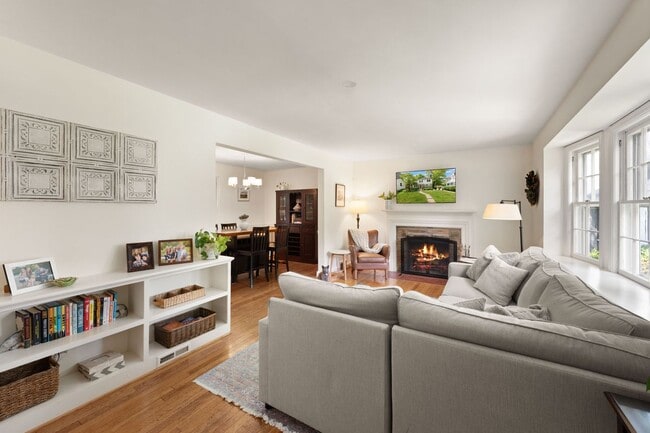 Building Photo - 3812 47th St NW