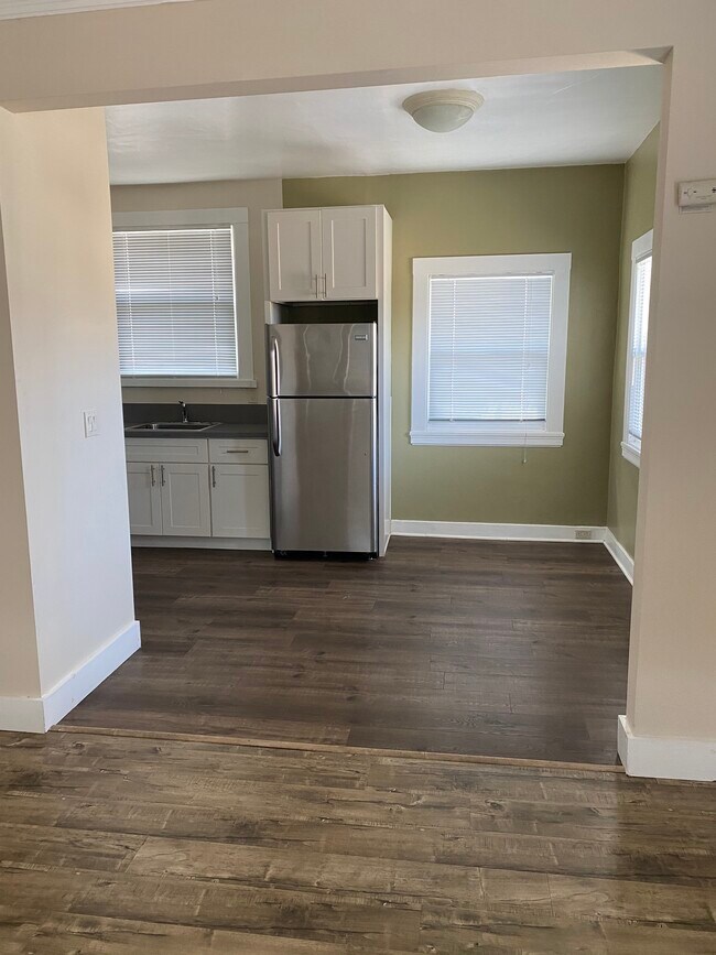 View into kitchen from living room - 731 35th St