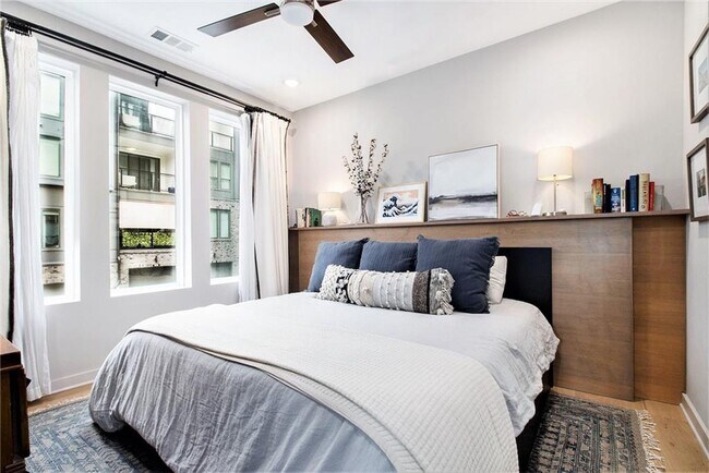 Foto del edificio - 395 Pratt Dr SE