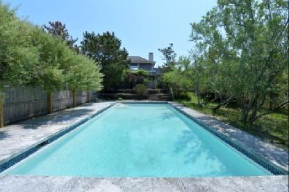 Building Photo - 1384 Meadow Ln